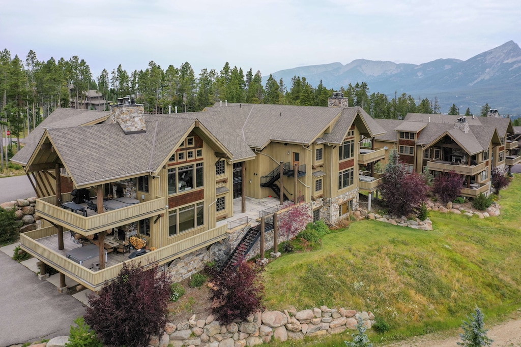 Cowboy Heaven Luxury Suite 6C - drone 3