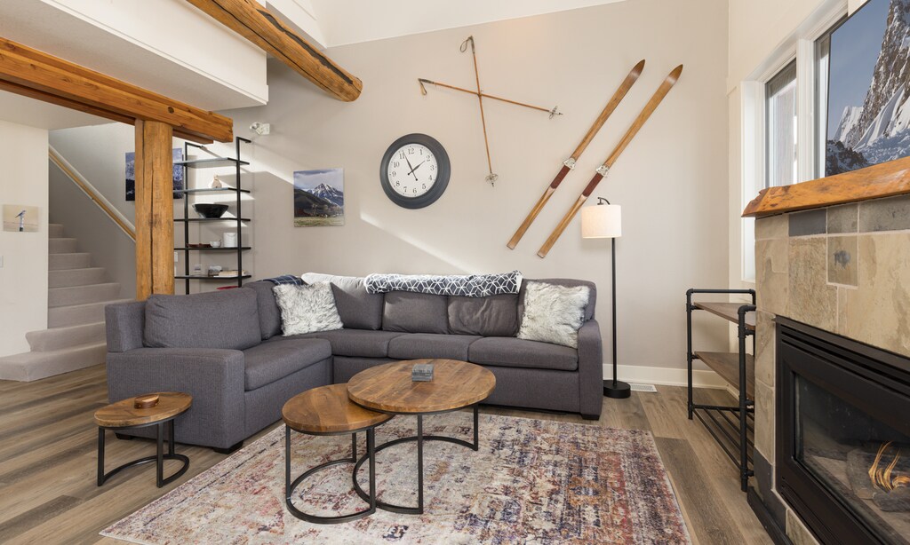 Saddle Ridge I3 living 3