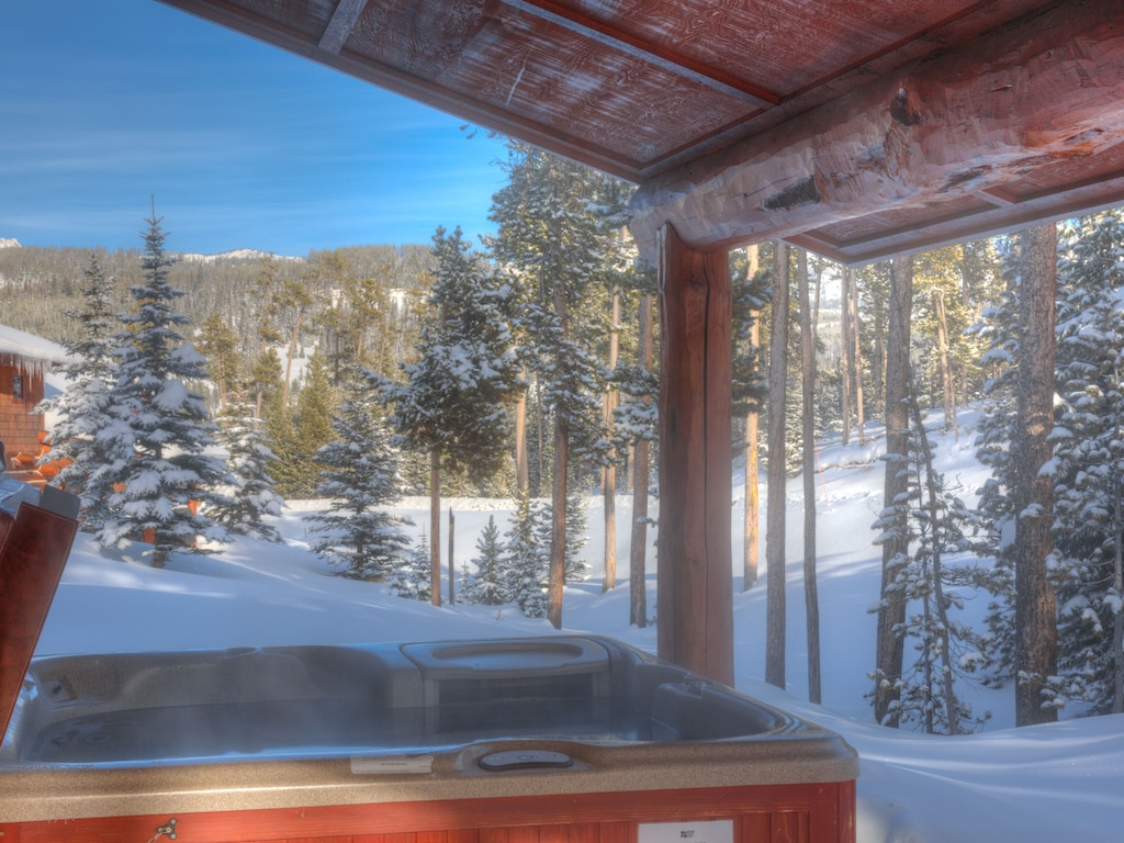 PR Red Cloud 4, Hot Tub, 1