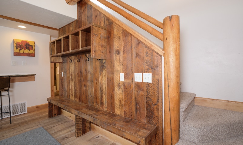 PR Red Cloud 4, Entry, 3