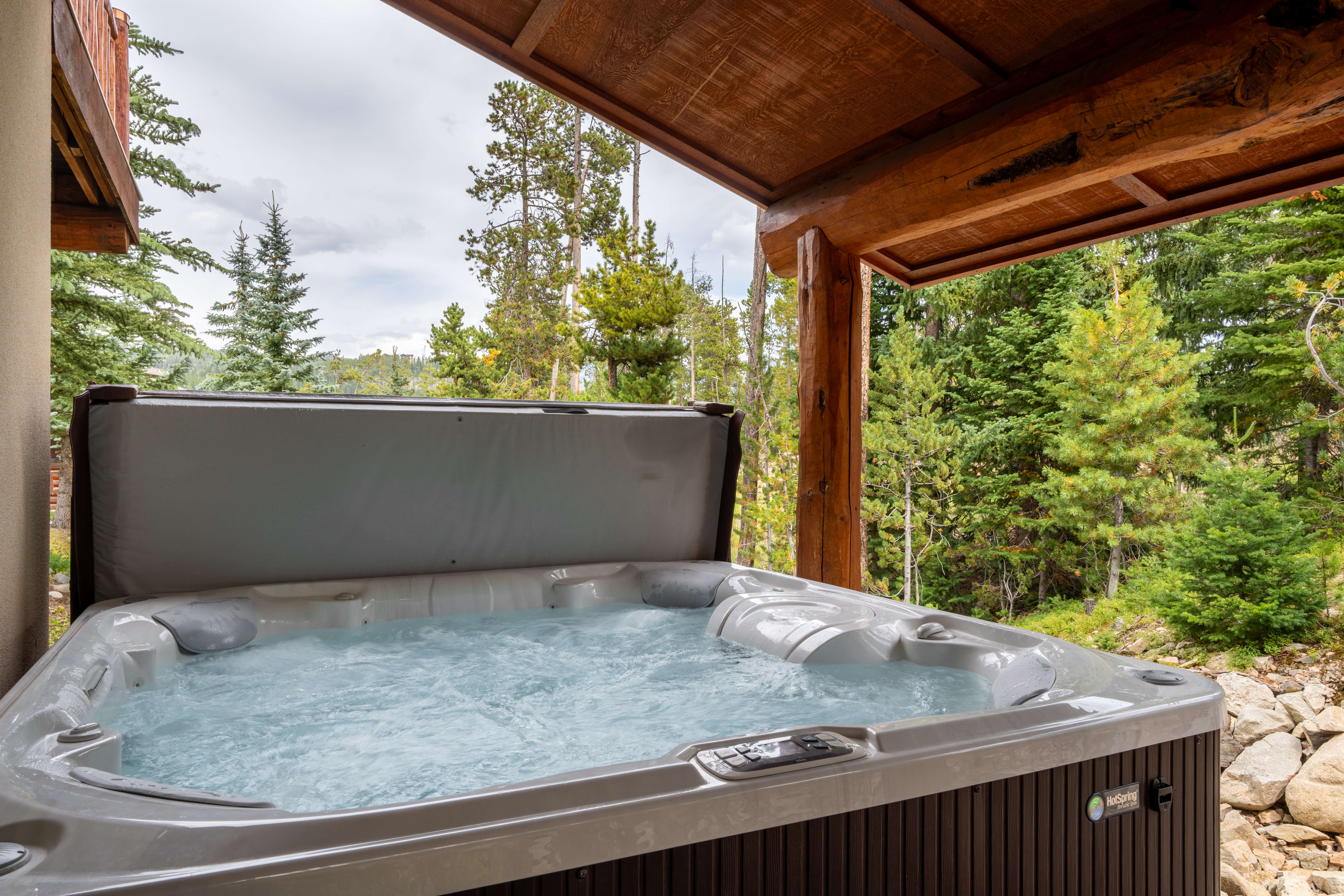 PRC Red Cloud 4 - Hot Tub 1