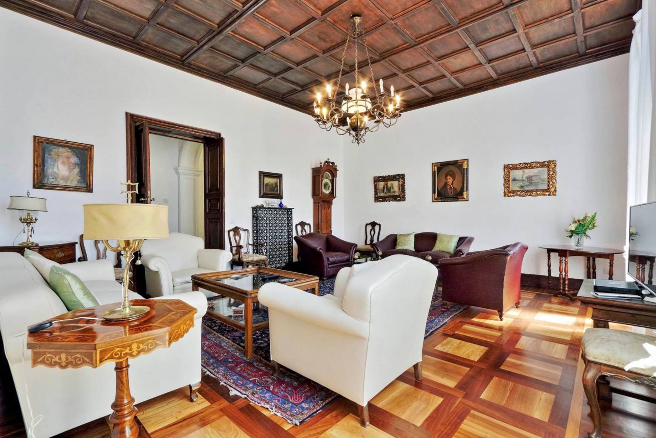 Property Image 2 - Prestigious Apartment Via Veneto