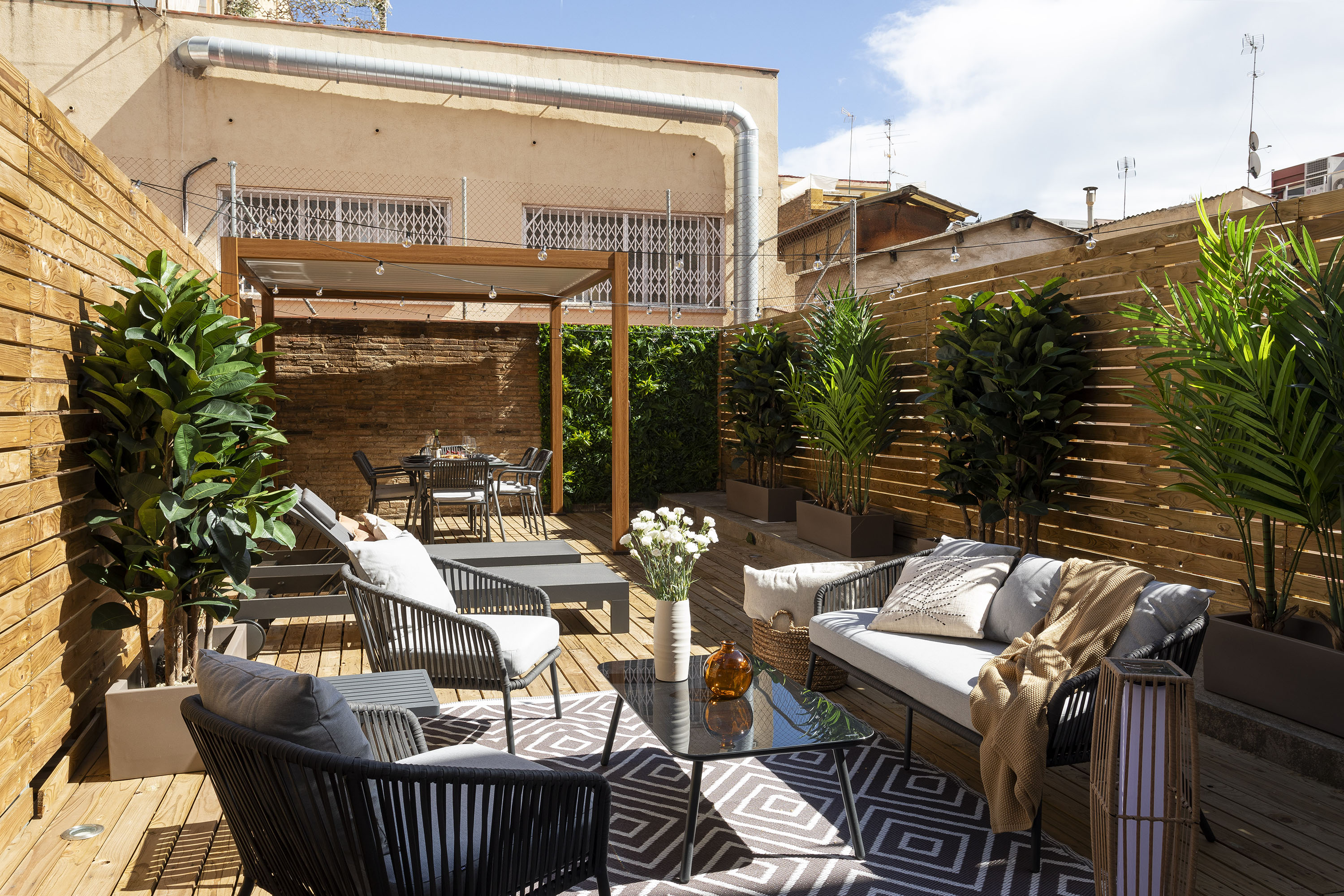 Property Image 2 - Gem with private terrace in Poblenou