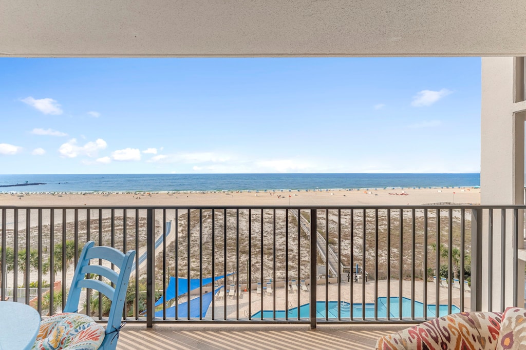 Private Beachfront Balcony