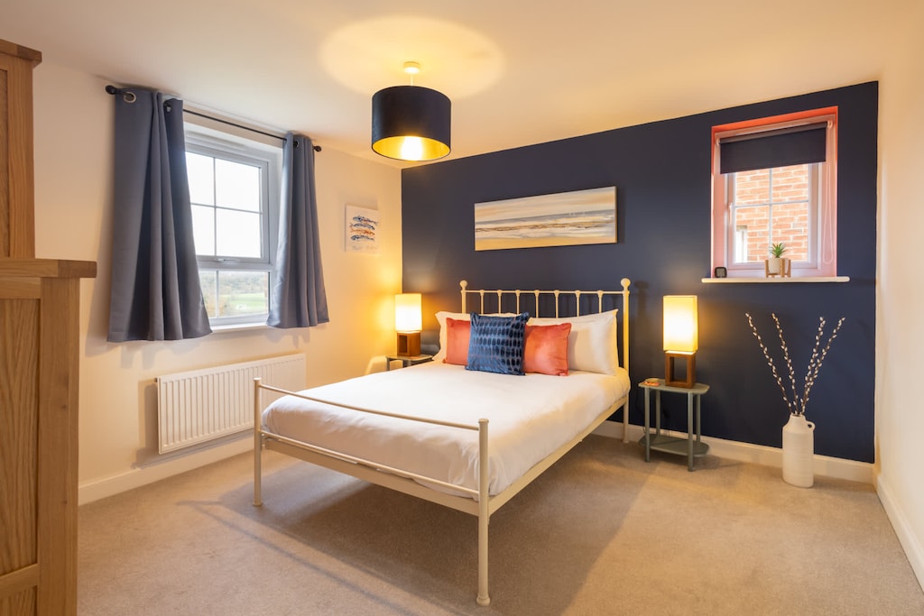 The Sanctuary, Whitby - Host & Stay