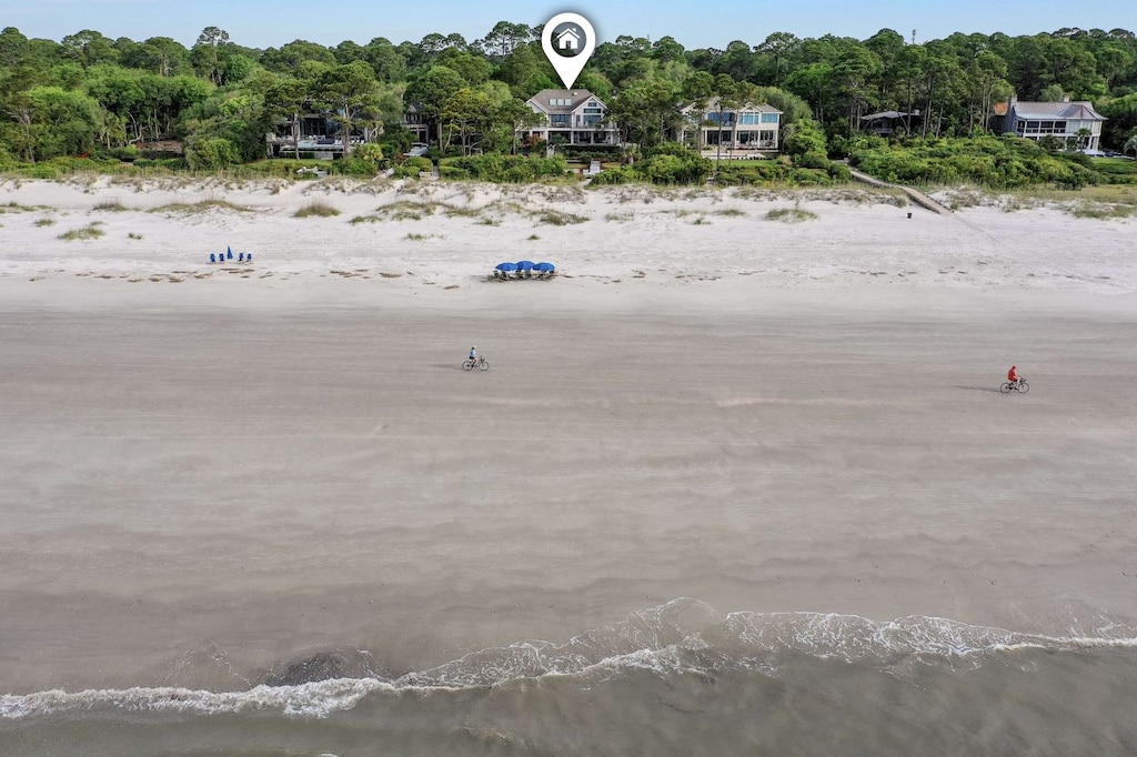 Private access to the beach directly from home!