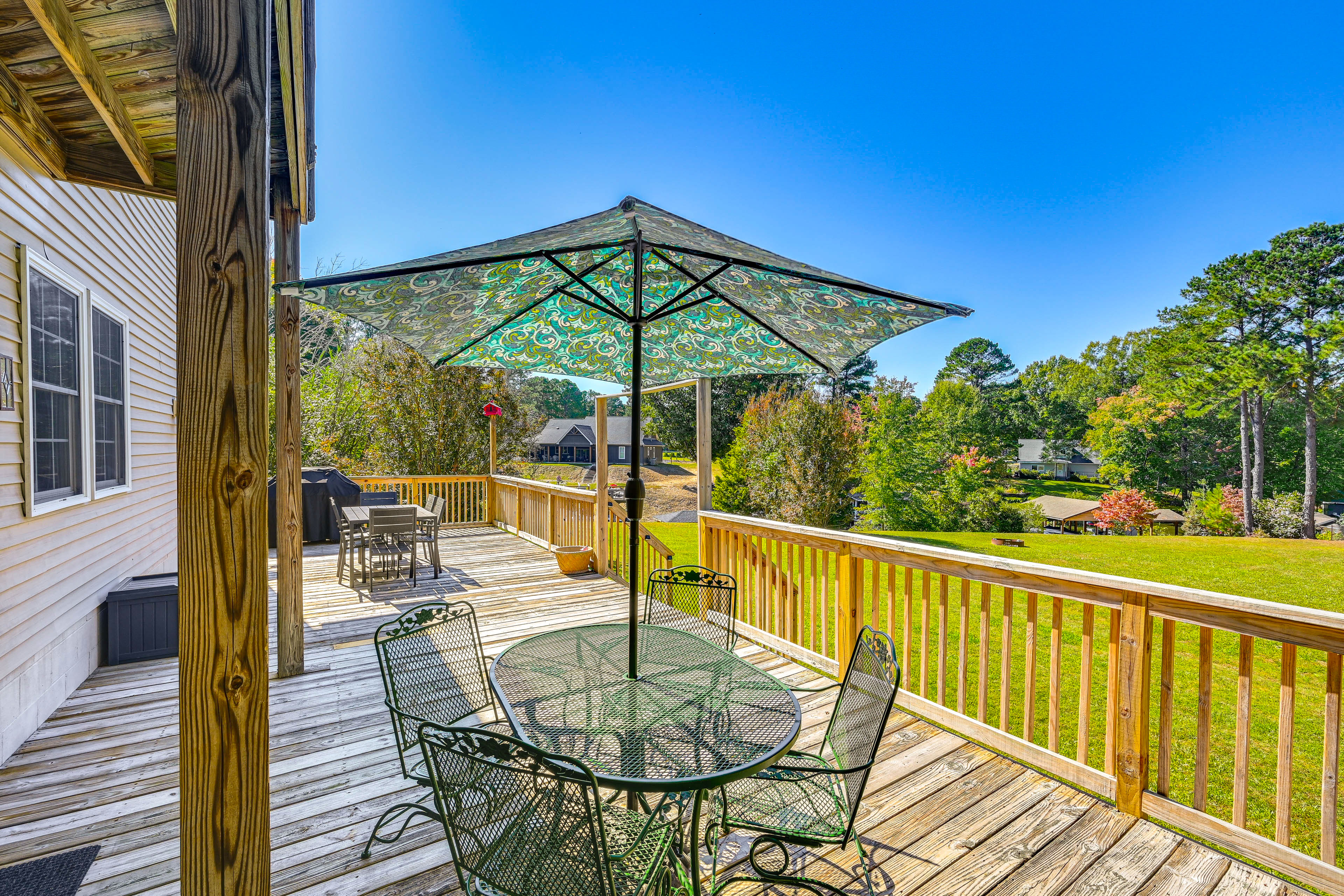 Pet-Friendly Home on Lake Gaston w/ Furnished Deck