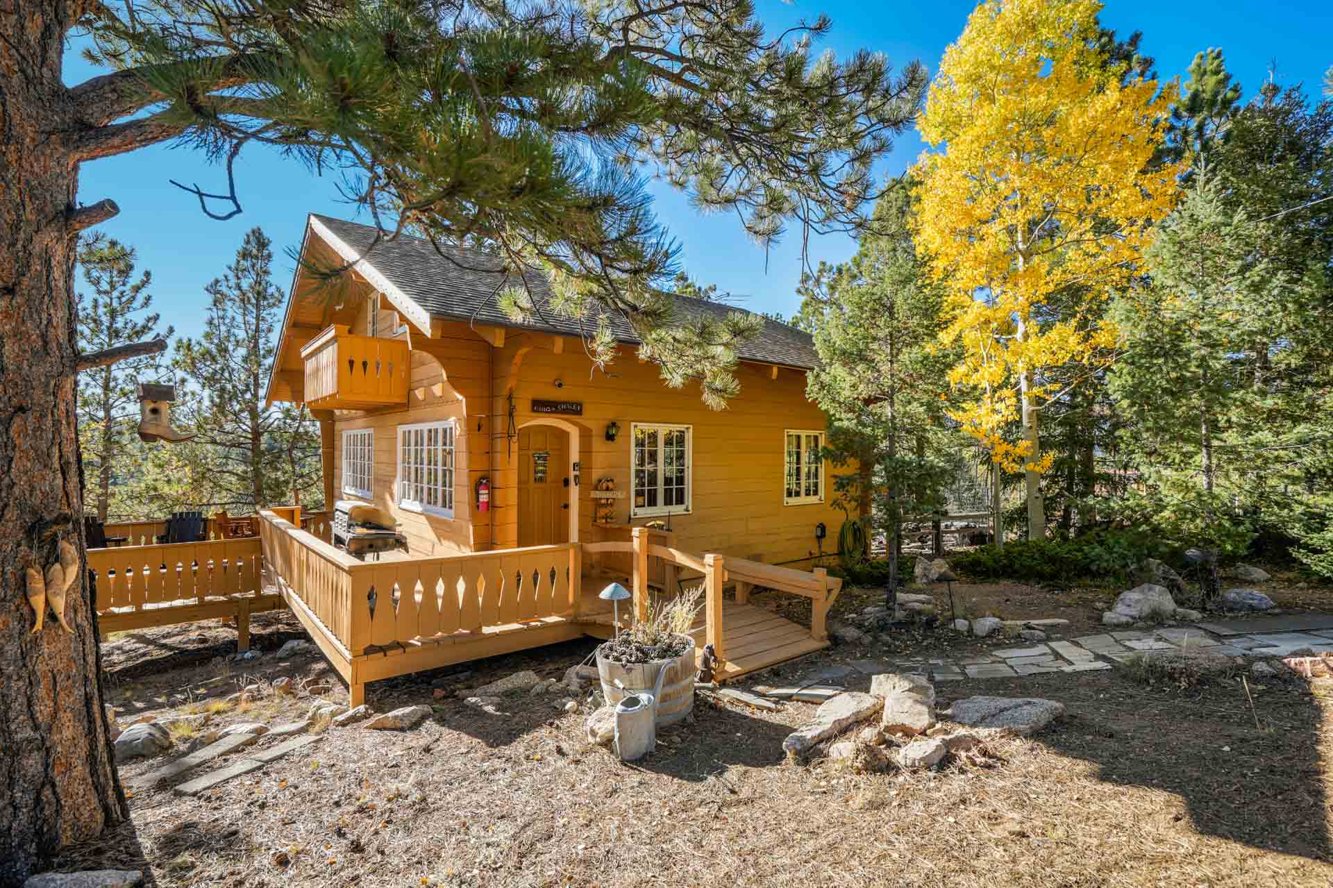 Property Image 1 - Crazy Horn Chalet,  A Scenic Mountain Escape