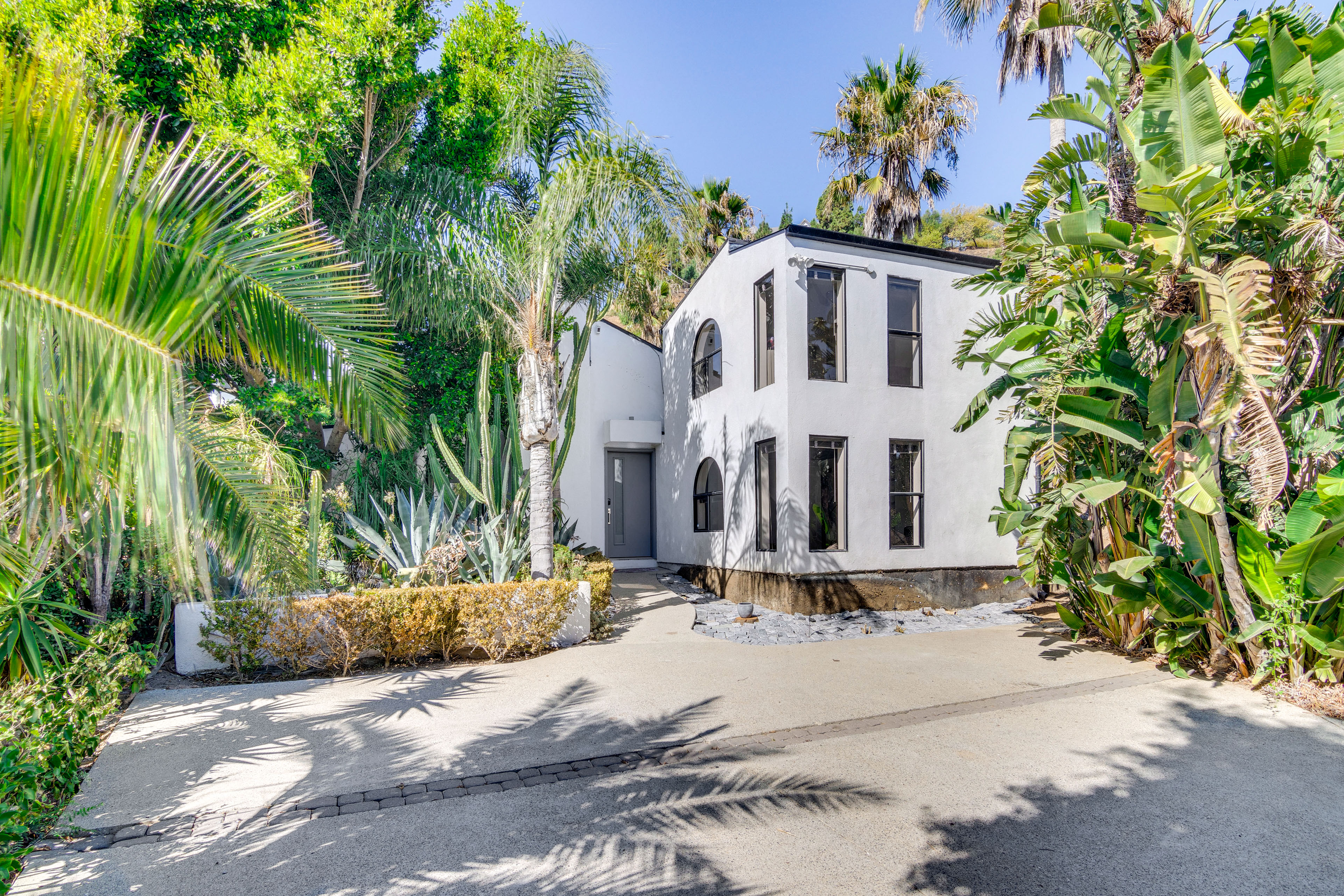 Property Image 2 - Pool, Spa & Ocean Views - Modern Home in Malibu!