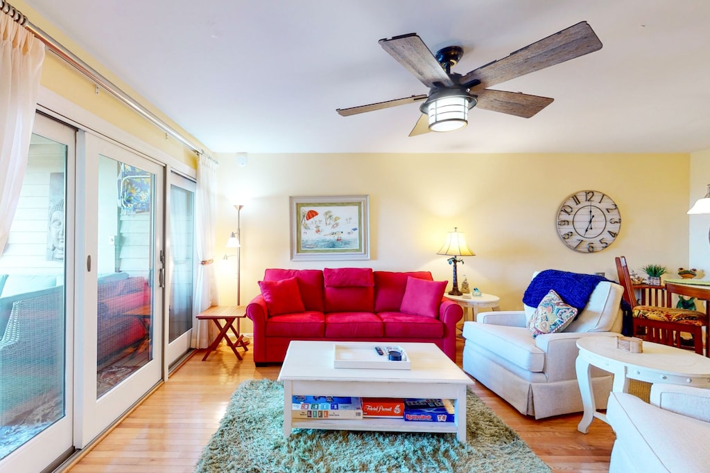 1375-Pelican-Watch-10052023_164523_