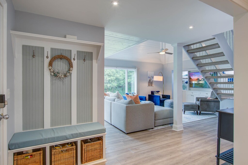 749 Spinnaker, Entry, 2