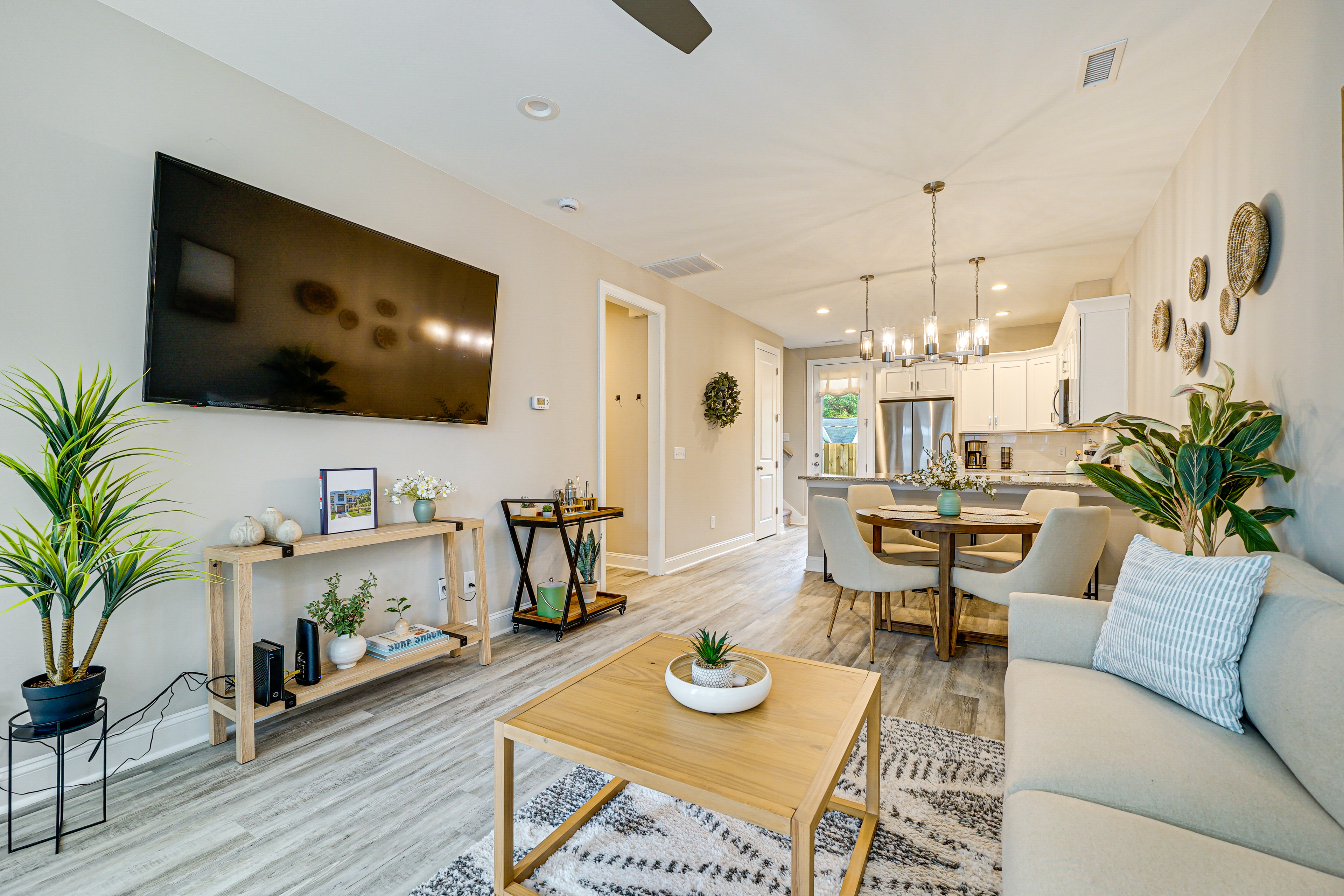 Property Image 1 - 4 Mi to Wrightsville Beach: Townhome in Wilmington