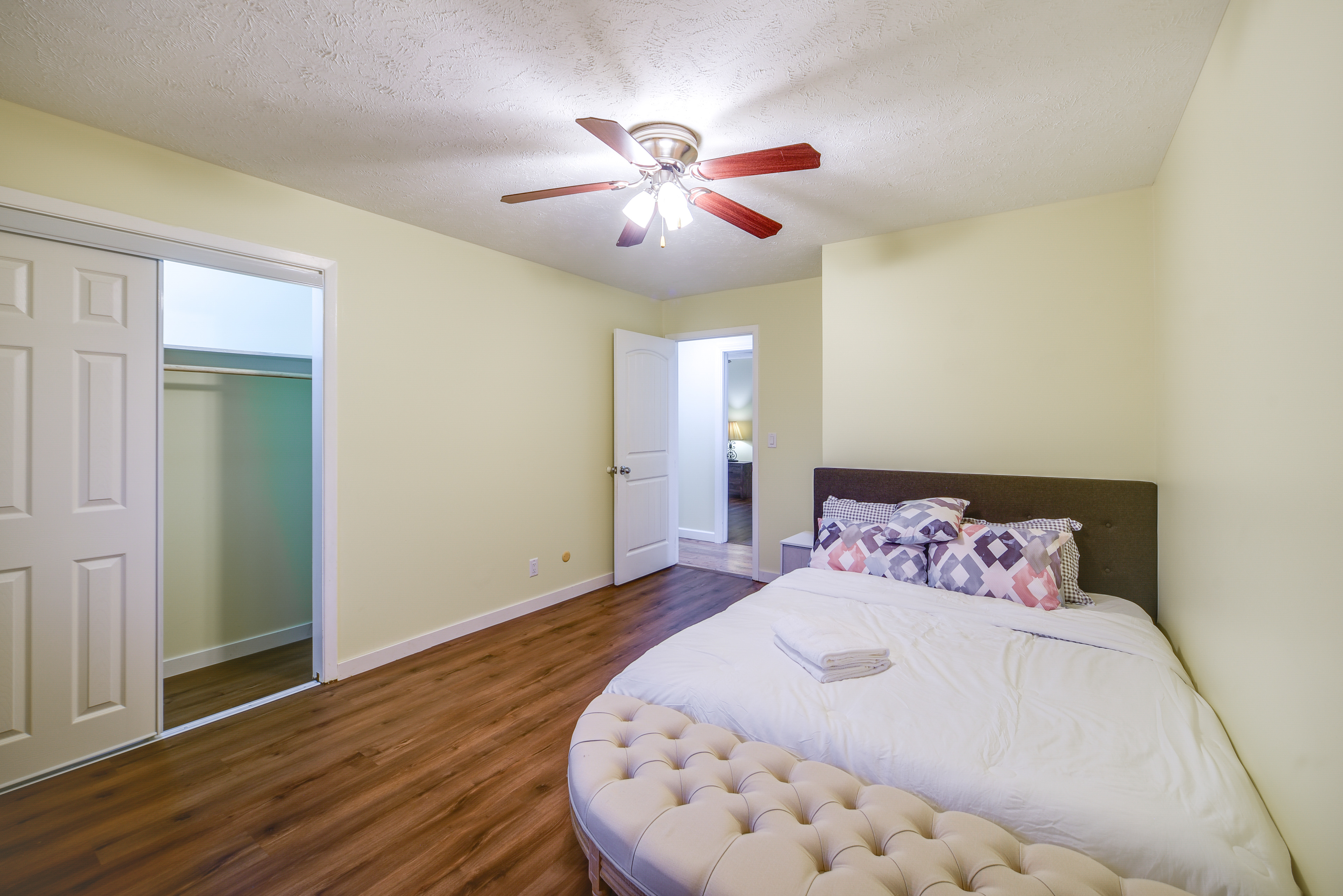 5 Mi to Fonner Park: Family Escape in Grand Island