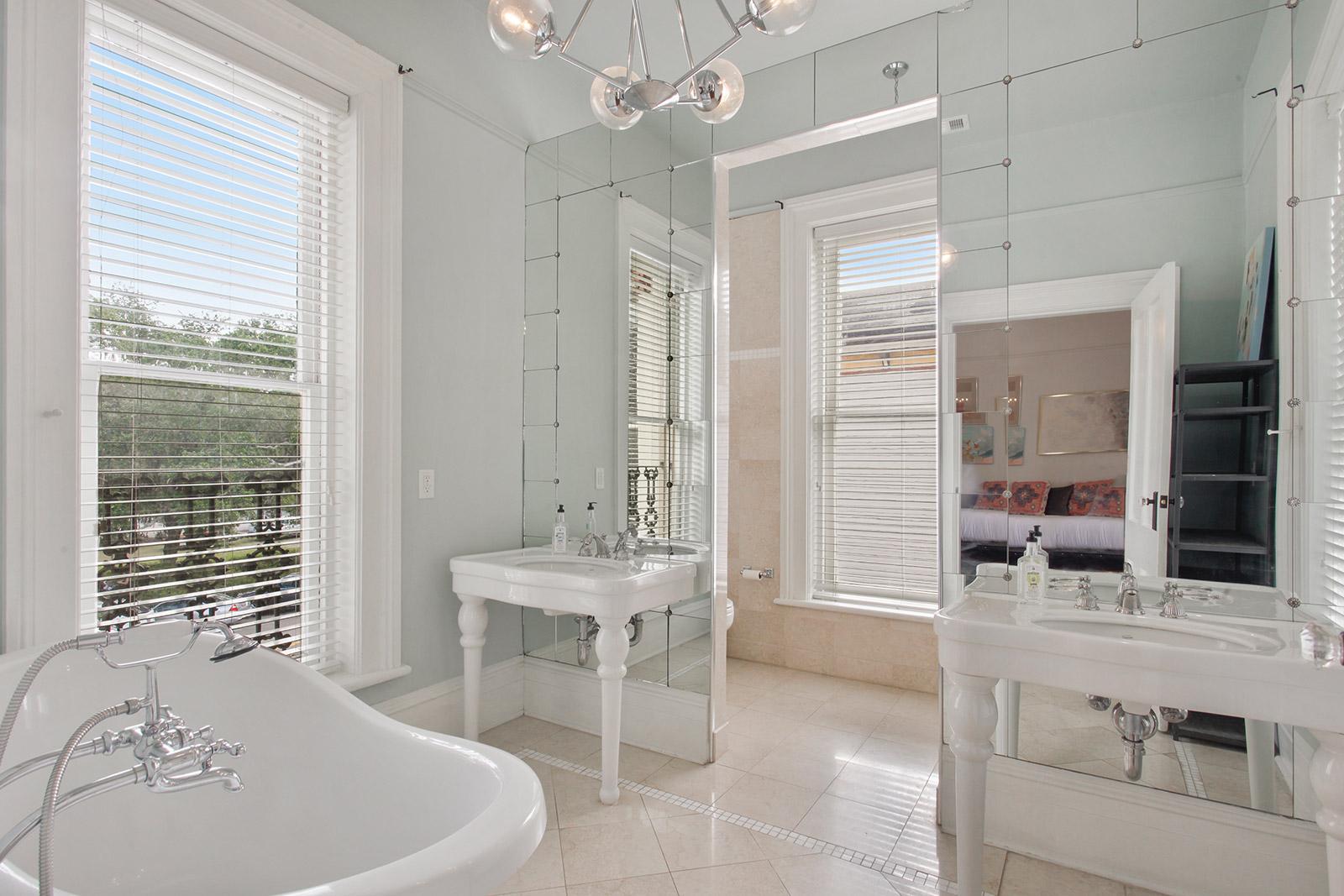 The Squares of Savannah: Chatham by Lucky Savannah The Squares of Savannah: Chatham by Lucky Savannah