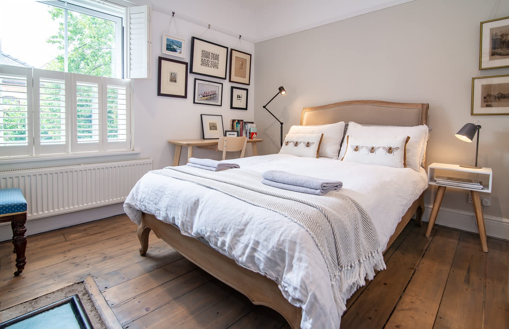 Terrace House on Canal, Worcester - Host & Stay