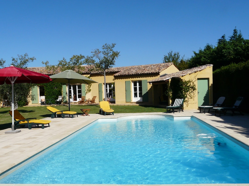 Holiday rental MOURIES Alpilles Provence house to rent with all comforts villa 10 people Book online with Plaisirs & Maisons de Provence