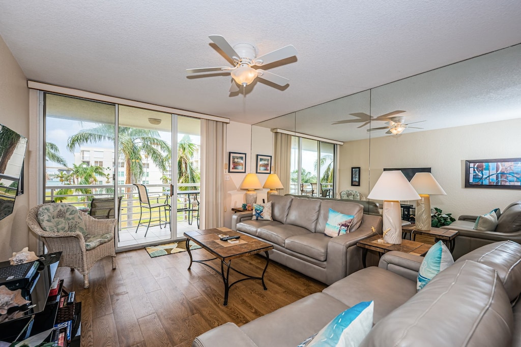 27-web-or-mls-Living Room 1