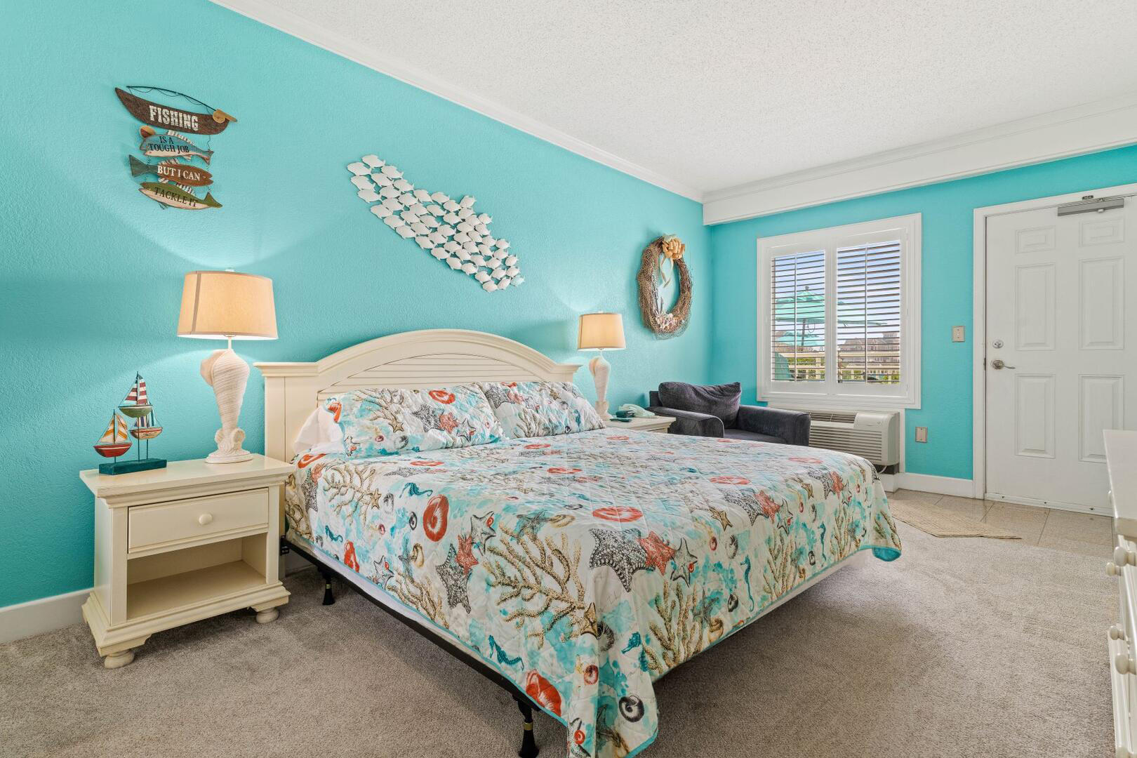 Tank Tops & Flip Flops at Villas of Hatteras Landing