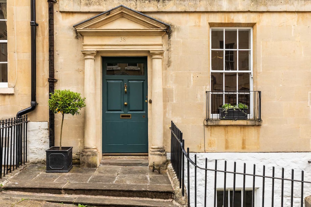 Park Street entrance