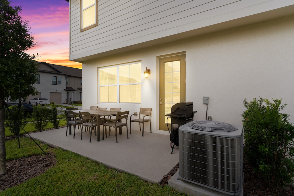 Enjoy an evening outside while you enjoy the breathtaking views.