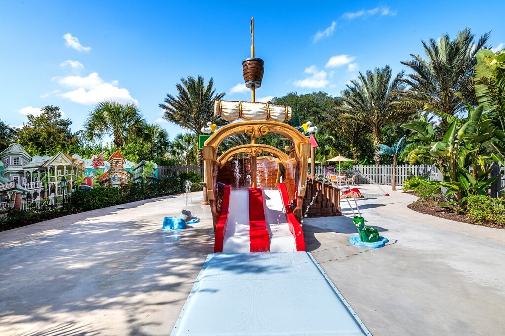 Embark in a world full of adventure at the pirate themed Splash Playground!