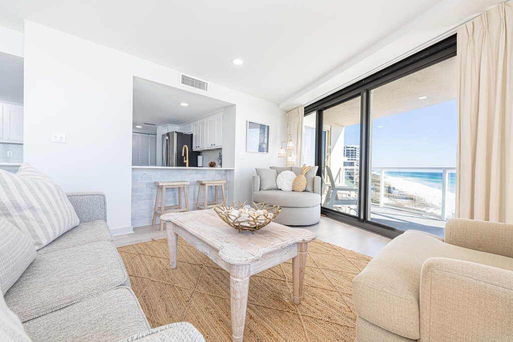 Living and Kitchen Areas