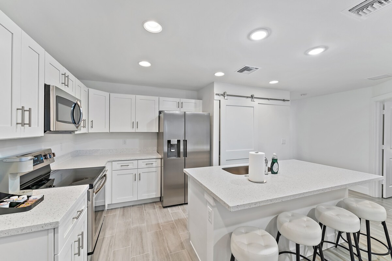 Property Image 1 - Modern Living: 2-Bedroom,2 Bath Home Downtown WPB