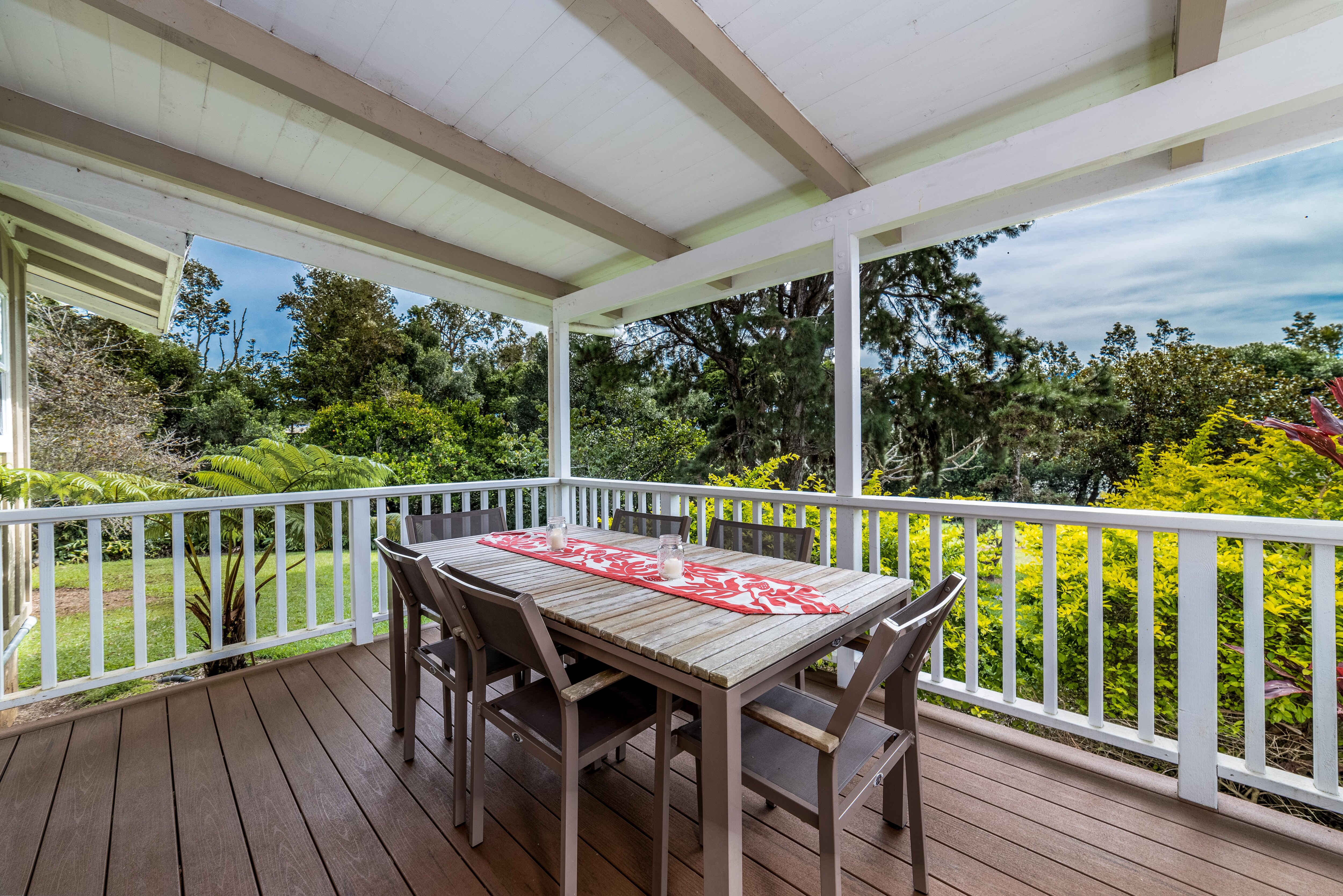 Outside Dining 