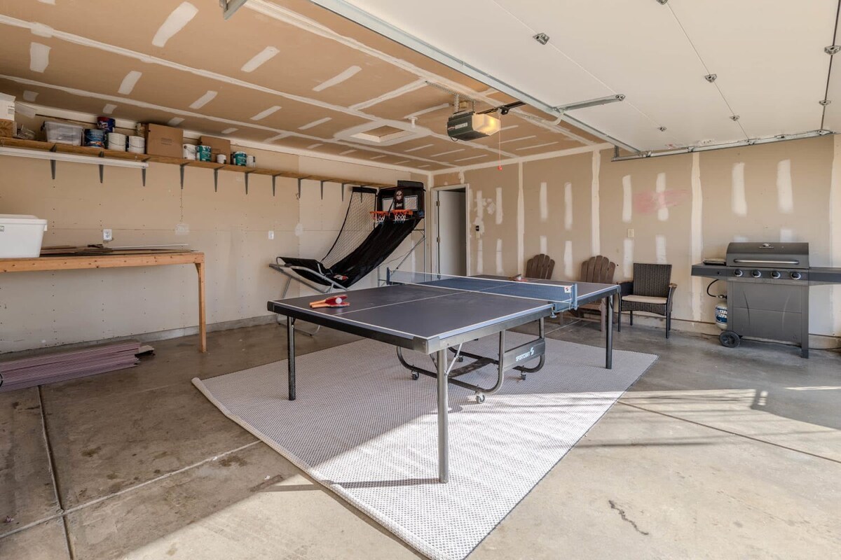 Explore the versatility of our multi-use garage space!