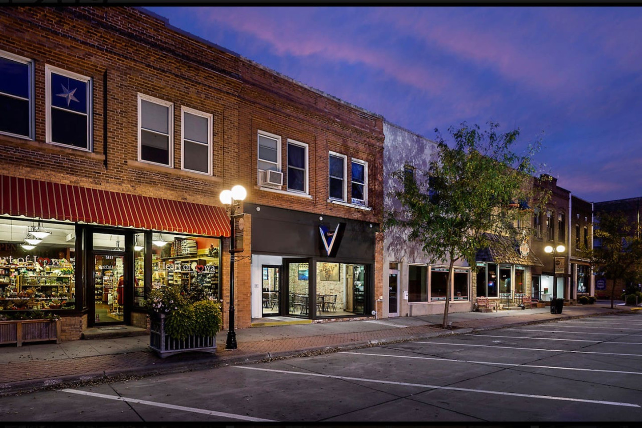 Property Image 1 - Historic Valley Loft | Des Moines | Abby & Cory