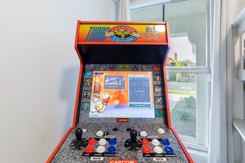 Arcade game in Bedroom 3.