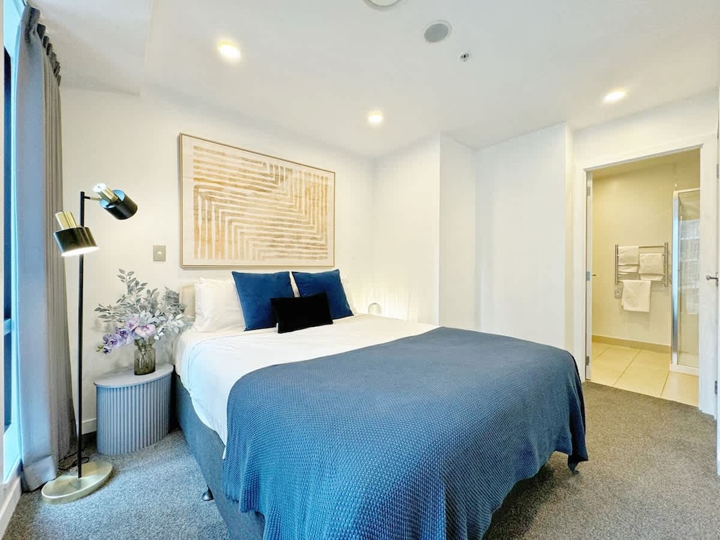 Rest easy and breathe freely in our cozy retreat, featuring premium mattresses and pillows encased in top-quality anti-mite protectors for your ultimate comfort and health. 