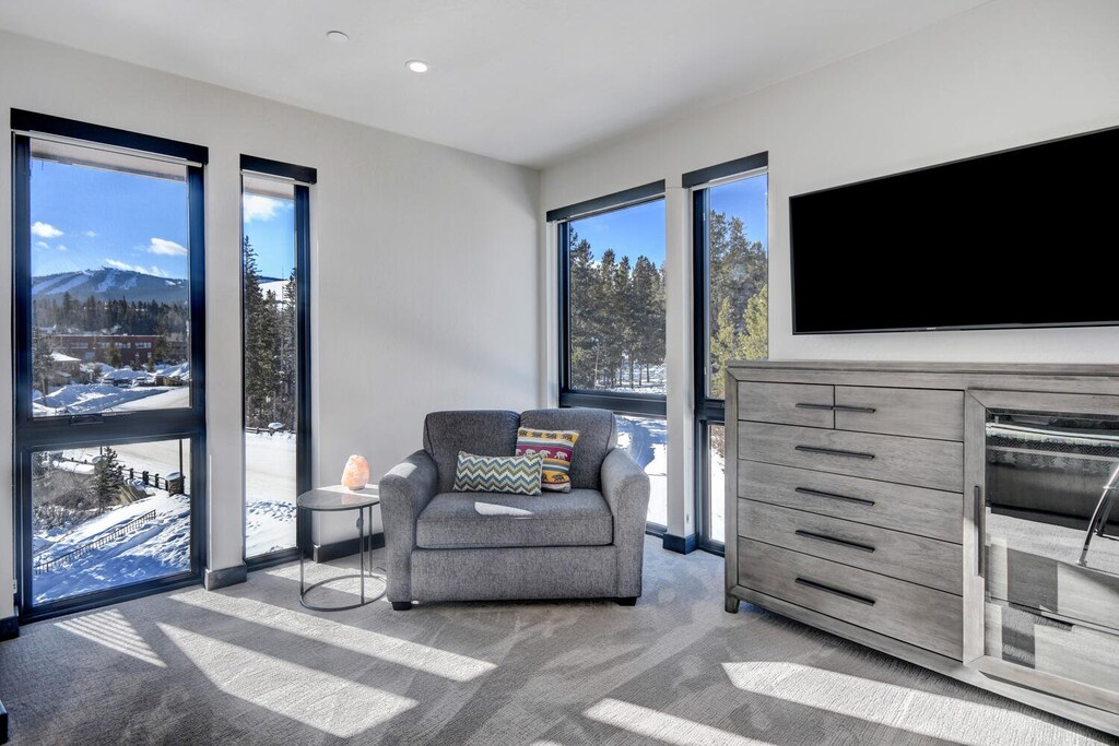 50" HD Smart TV and Seating Area in Second Master