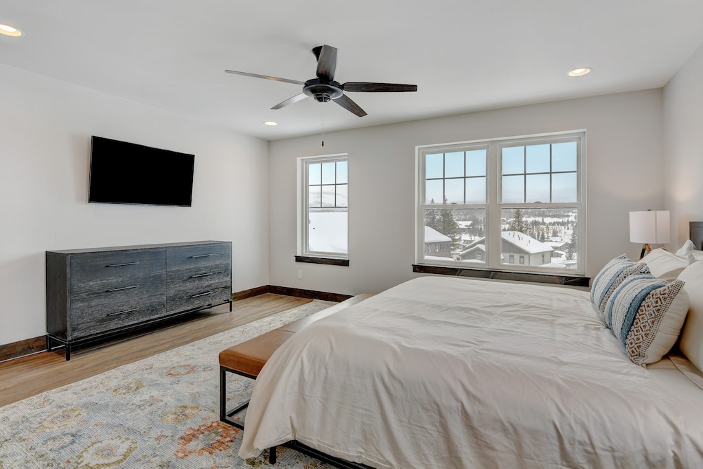 Third Master King with 50" HD TV