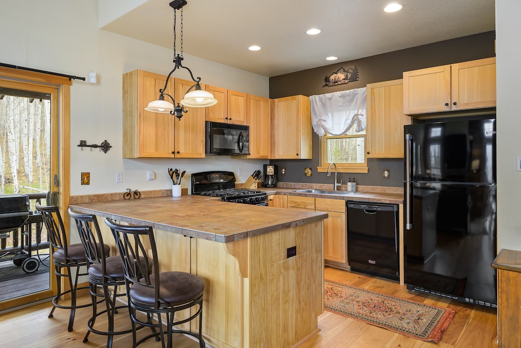 Kitchen Area with Island Seating for 3