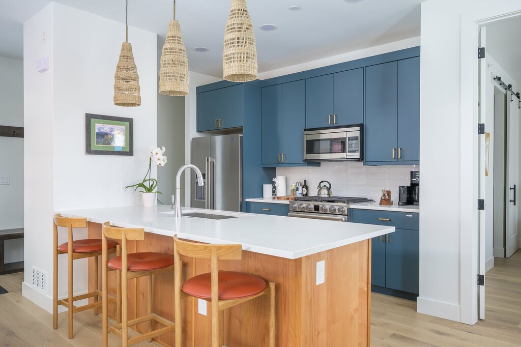 Kitchen Area with Island Seating for 3
