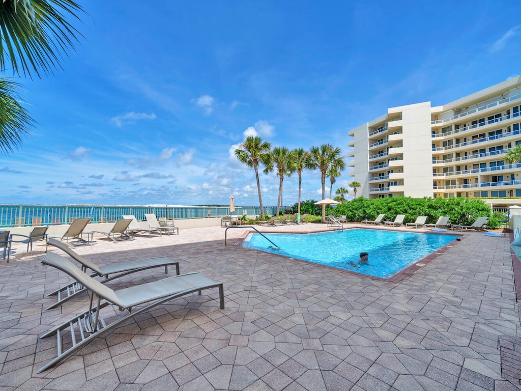 Waterview Towers pool