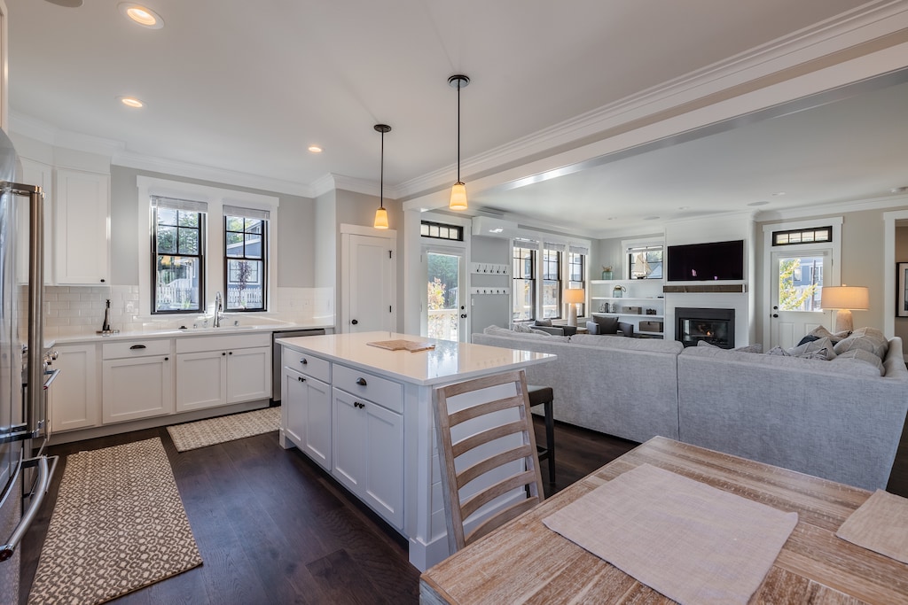 fully stocked kitchen