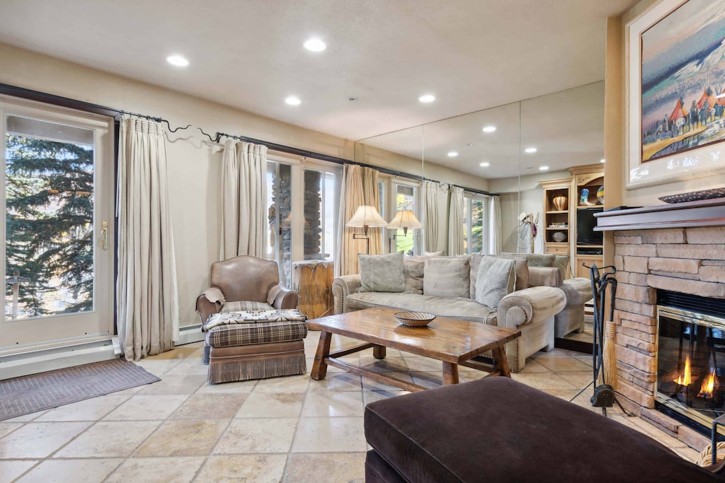 woodrunplace-37-6940_54093991579_o