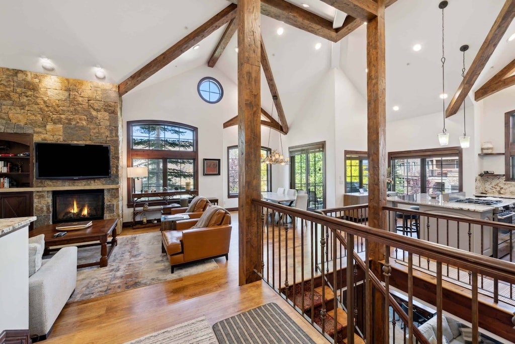 woodrunplace-57-6051_54065580290_o