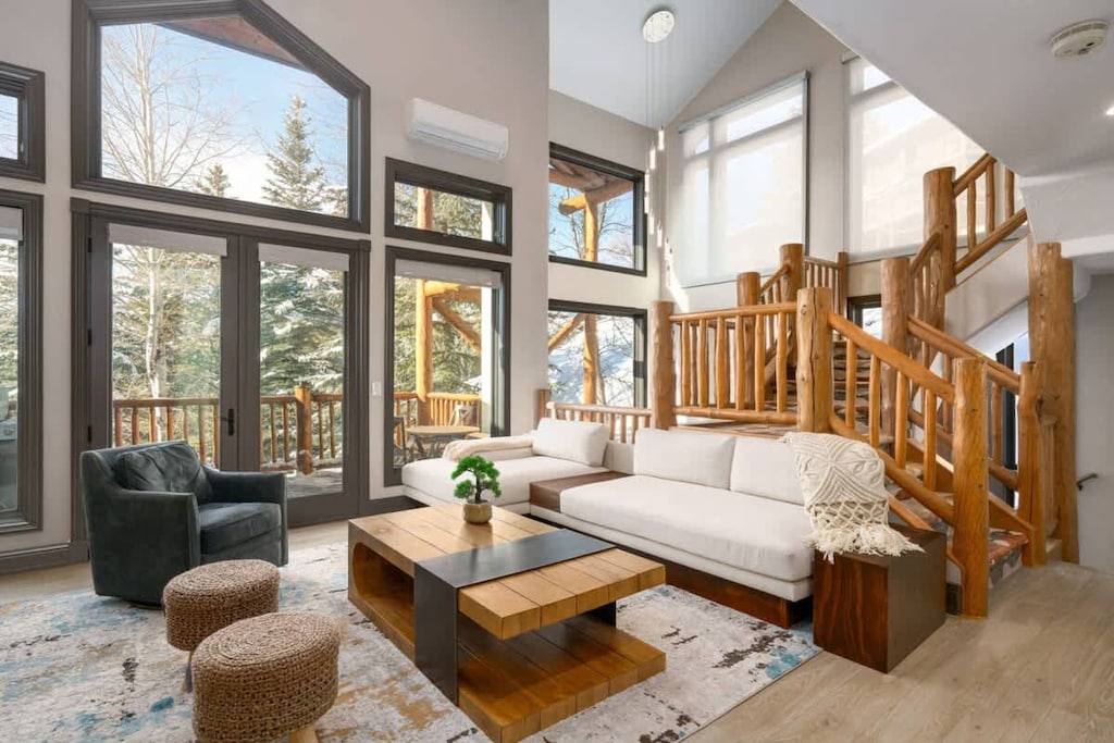 Living area with balcony