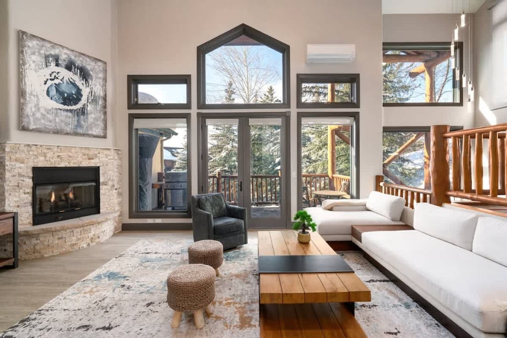 Living area has a gas fireplace