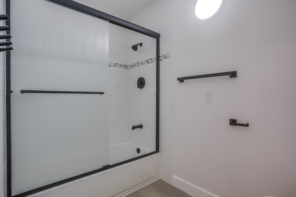 F-80 | Seaside Escape