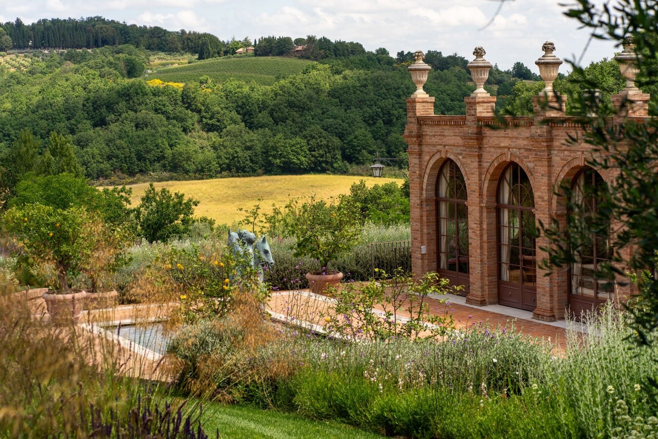 Private villa with swimming pool in Tuscany
