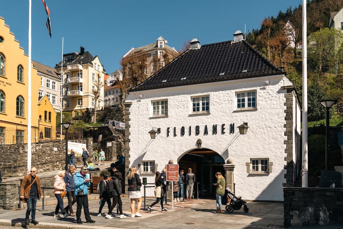The Fløien Funicular, just 500 meters away, offers a unique and scenic ride up the beautiful Mount Fløien. For the adventurous, the hike up takes only about 45 minutes.