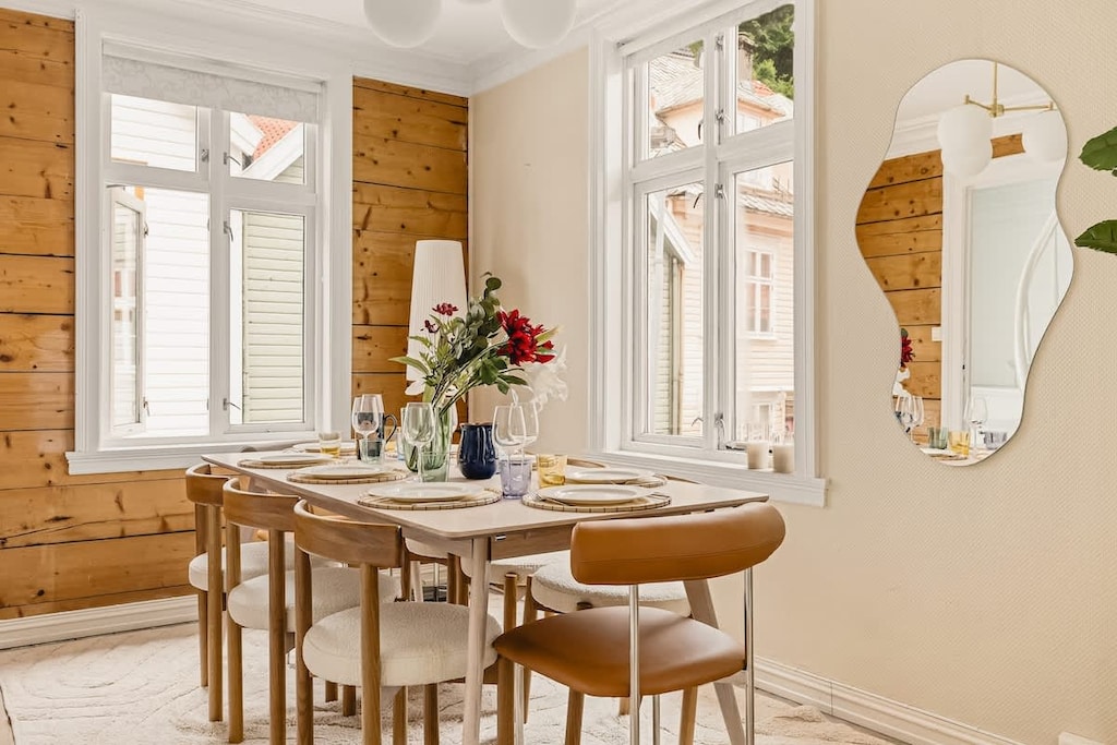 The dining table seats everyone in your group. By adding length, it can accommodate up to 10 people. See the next picture ->