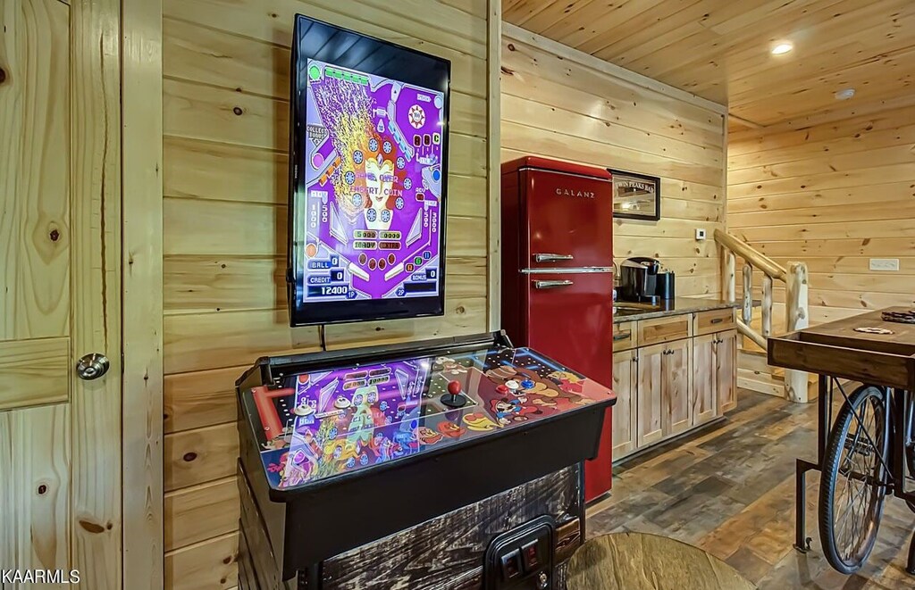 Arcade game