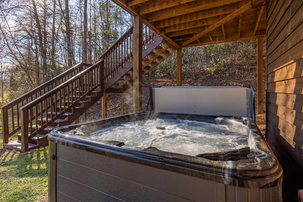 Hot tub