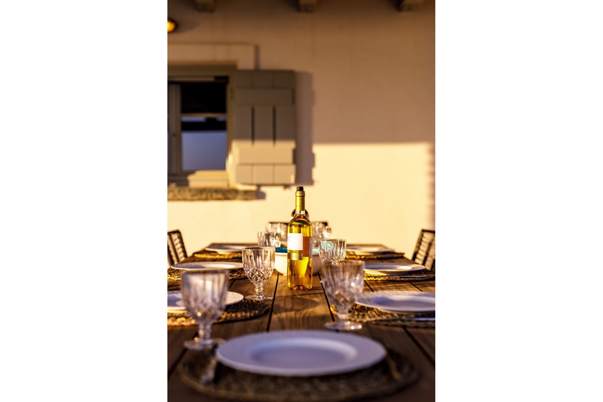 Lavish Kea Villa | Villa Albus | 4 Bedrooms | Breathtaking Sea Views | Private Outdoor Infinity Pool | Pool Bar | Shaded Outdoor Dining Area | Indoor. Lavish Kea Villa | Villa Albus | 4 Bedrooms | Breathtaking Sea Views | Private Outdoor Infinity Pool | Pool Bar | Shaded Outdoor Dining Area | Indoor.