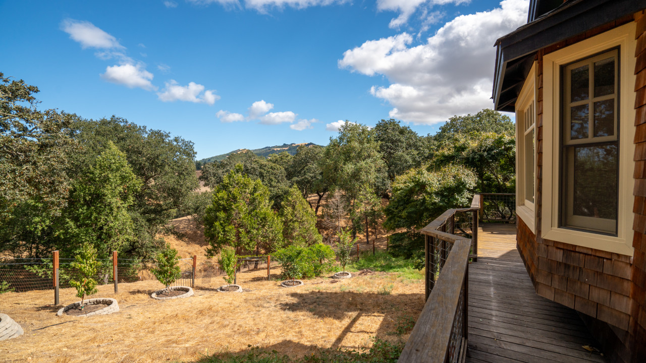 Spacious 3-Bedroom Retreat in Santa Rosa with Pool